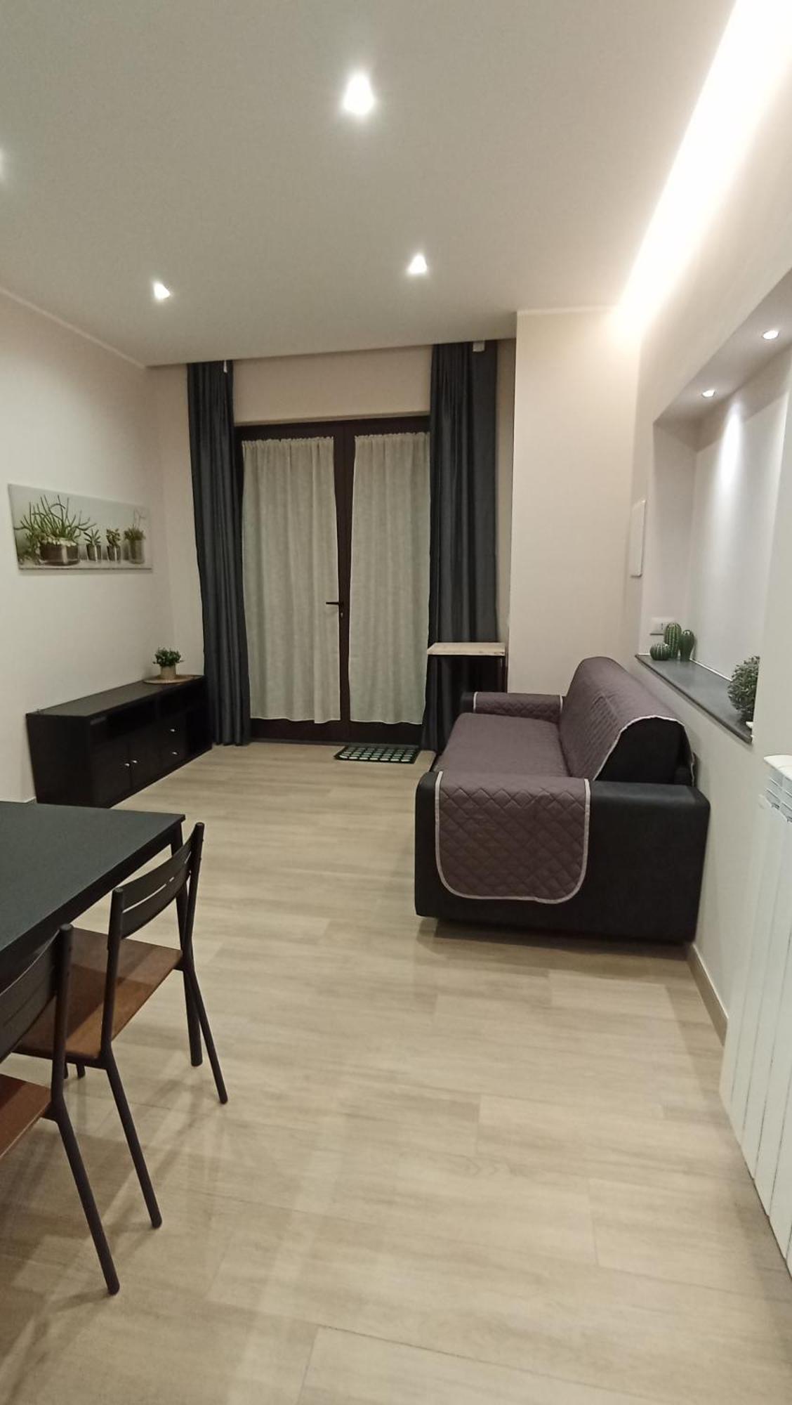 Gelsonero Apartments Ragalna Екстериор снимка